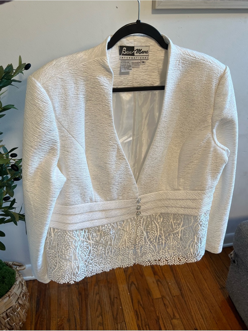 Bev Marc White Lace-Hem V-Neck Tailored Blazer